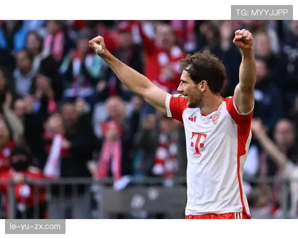 凯恩闪耀德甲上演帽子戏法，助球队大胜状态强势回暖