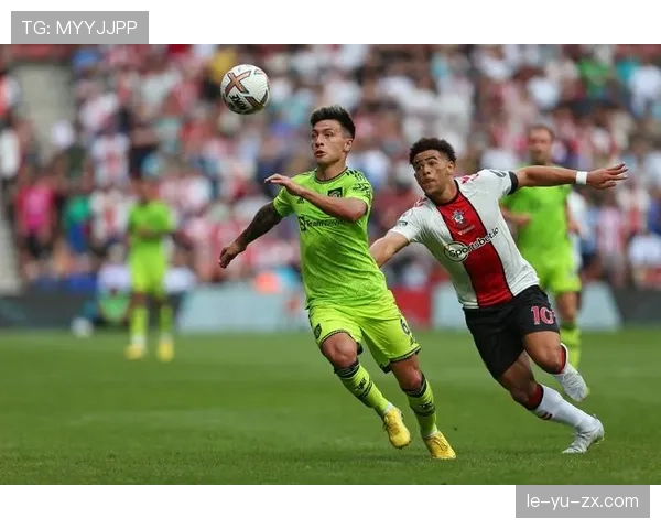 利桑德罗·马丁内斯防守表现持续提升，彰显顶级竞争力