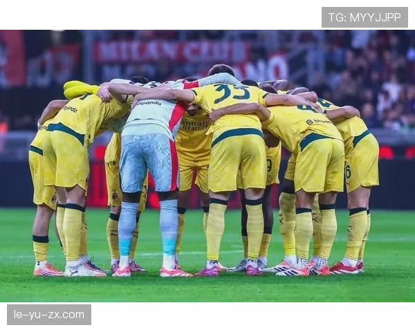 夏季转会窗口盘点：巨星转会引爆足坛，各队新策略重塑争冠格局