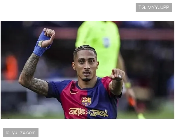 拉菲尼亚世界杯精彩表现引爆热议，关键瞬间成焦点