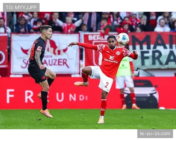 美因茨新援加盟助力球队，稳健表现剑指德甲赛季逆袭