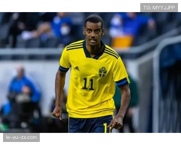 伊萨克在英超的精彩表现助力球队获得胜利，状态持续提升引人关注