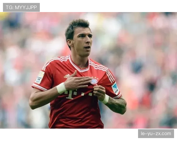 哈兰德触球次数与进球效率解析：低参与高产出的极致模型