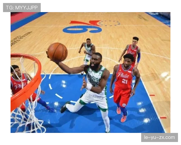 米德尔顿挡拆拉开空间效率提升显著 超越队内其他得分手